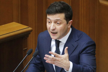 Зеленский задумался о разгоне Рады, все может произойти уже осенью: "всю эту фракционную шантрапу..."