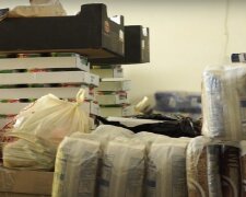 Безкоштовні продукти для ВПО та пенсіонерів у Харкові