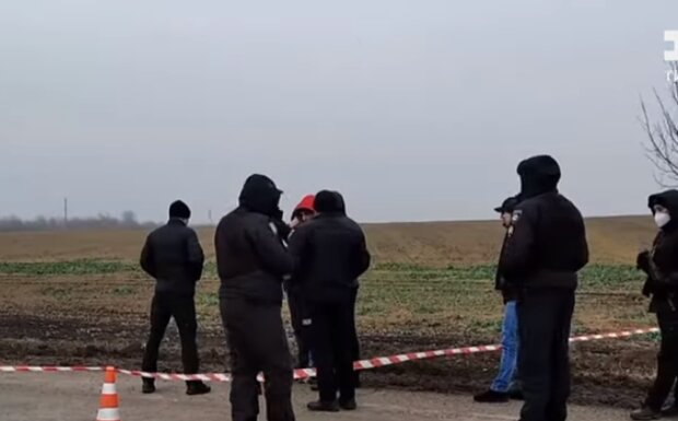 Пьяный одессит задушил спутницу и придумал "отмазку": "сказал полицейским, что она сама..."