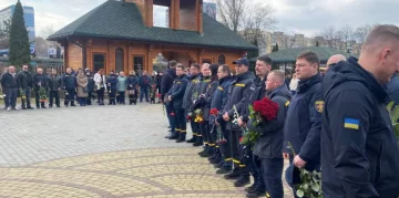 11 місяців боролася за життя: у Дніпрі прощаються з речницею ДСНС, яка отримала важке поранення