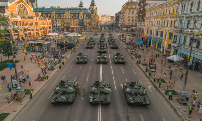 парад на день независимости, ВСУ, танки