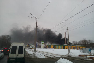 Первые кадры страшного пожара в Харькове (фото, видео)