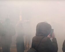 Люди палять шини в Одесі, все в диму: кадри того, що відбувається