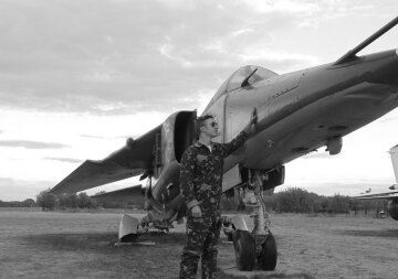 Українців приголомшила загибель одного з найкращих льотчиків ЗСУ: "Глибока шана батькам за Героя"