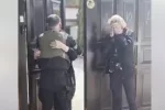З'явилися драматичні кадри зі звільненого села на Харківщині, після 74 днів розлуки: "Бог витре ці сльози"