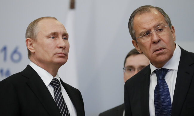 Путін перекинув до Криму смертоносну зброю: “вдарять по будь-якій точці Європи”