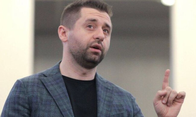 У "Слузі народу" виправдалися за вигнання Лероса: "коли ти починаєш чіпати президента..."