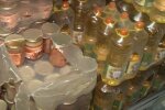 Безкоштовні продукти для ВПО та пенсіонерів у Харкові