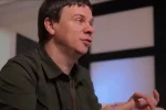 Комаров зі "Світ навиворіт" після розмови з головою СБУ здивував подробицями: вже можна розказати