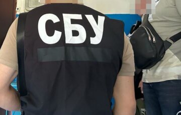 Мешканці Дніпропетровщини попалися на підозрілих публікаціях в мережі: поліція прийшла до них з обшуками