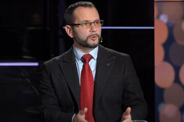 Мир сейчас движется к серьёзному перелому, - Владимир Мулык