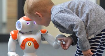 робот роботы и дети