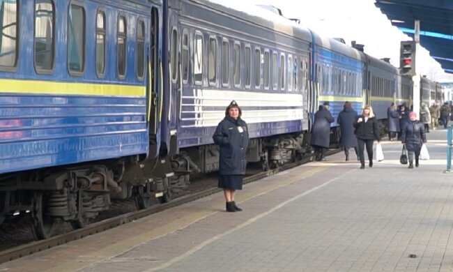 Новый график движения поездов в Днепропетровской области