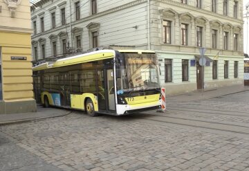 Новий графік руху транспорту у Львівській області