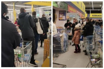 Одесситы "штурмуют" супермаркеты, огромные очереди выстроились к кассам: кадры ажиотажа