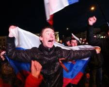 Крым, референдум, оккупация, российский флаг