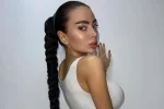 Украинская Кардашьян на четвереньках спустила штаны и выпятила "булочки": "Сзади пристроился…"