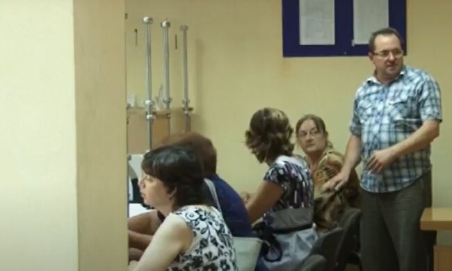 Грошова допомога для пенсіонерів у Полтавській області