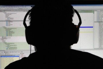 За днепрянами устроили круглосуточную слежку: "в рухах мошенников оказались..."