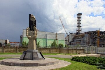 чернобыль памятник