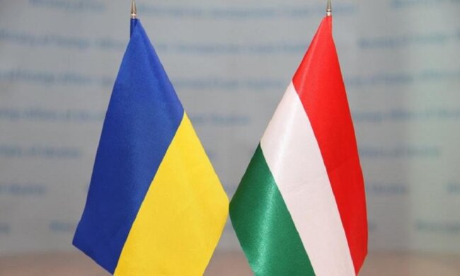 Украина, Венгрия, флаги