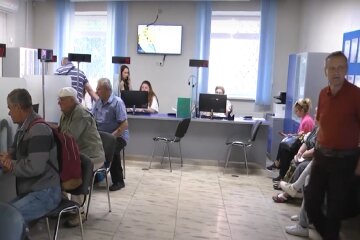 Грошова допомога для пенсіонерів у Сумській області