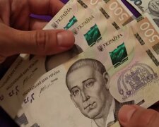 Грошова допомога для пенсіонерів в Полтавській області