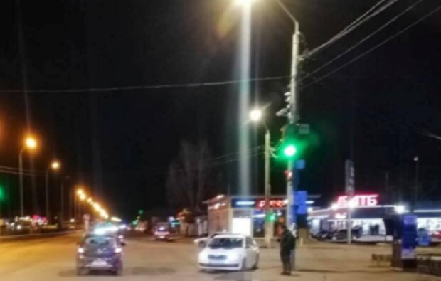 В Одессе водитель на грузовике сбил женщину и поехал дальше: медики оказались бессильны