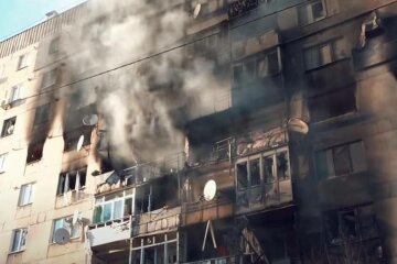 Росіяни на Луганщині, отримавши відсіч, знищують склади з продуктами: де зараз йде штурм