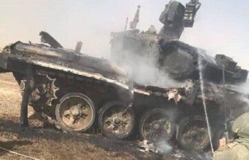 Россияне уничтожили собственный танк выстрелом ракеты, кадры: "непобедимые и опасные сами для себя"