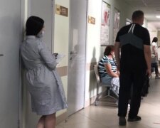 Крымчанка жестко отомстила мужу за поддержку войны рф в Украине: в ход пошли сковородка и мусорное ведро
