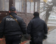 Мужчину ограбили и бросили с дамбы под Днепром: что известно о нападавших