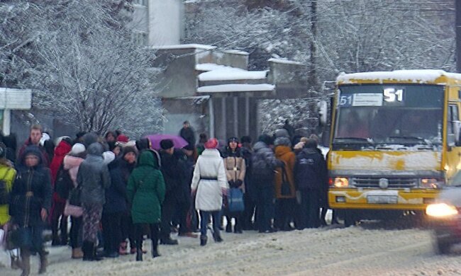 "14 гривен - обоснованно": львовские перевозчики потребовали поднять цену проезда, что решили в горсовете