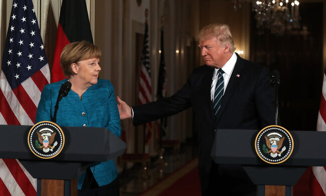 Меркель і Трамп обговорили України