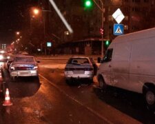 Розбиті сім авто: в Одесі показали кадри масштабних ДТП, всі деталі
