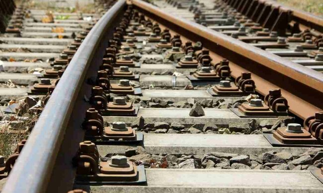 НП з Інтерсіті під Києвом: є жертви, фото з місця трагедії