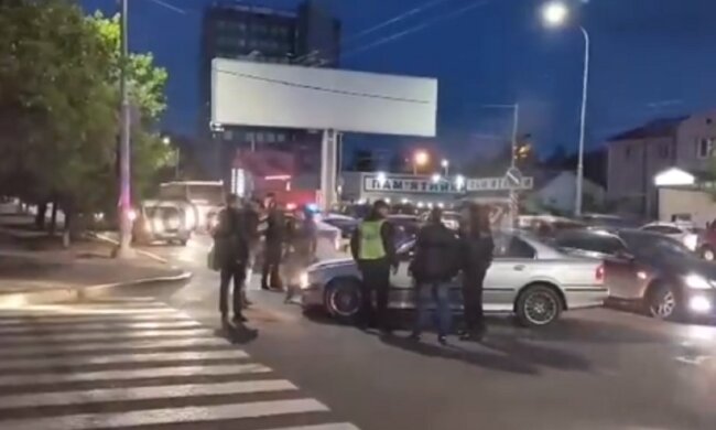 Підліток влаштував гонки з поліцією на вулицях Одеси, відео: "збив матір, а потім..."