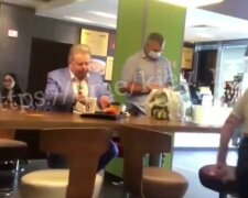 Поплавского "засекли" в одном из киевских фастфудов, видео: "решил спародировать Зеленского"