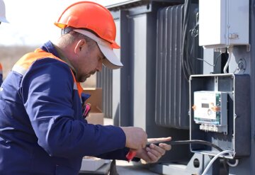 Графіки відключення світла у Київській області на 7 квітня