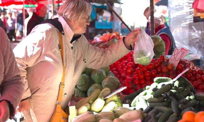 Дефіцит продуктів у Києві