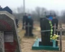 Не хочуть жити на кладовищі: під Одесою збунтувалися місцеві жителі