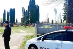 Наглые воры орудуют на одесских кладбищах: набивают полные багажники, фото
