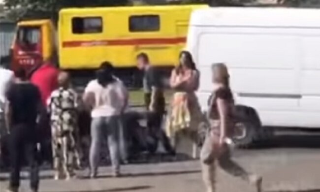 ДТП влаштували на зебрі в Києві, почалася стрілянина: відео свавілля