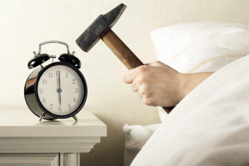 Ученые рассказали, почему опасно переставлять будильник