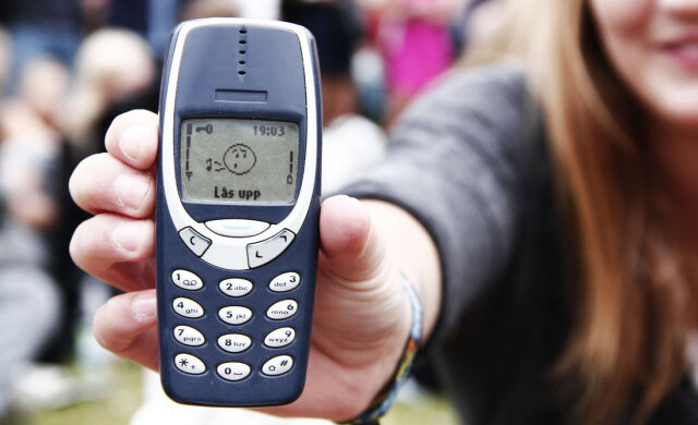 Легендарна «цеглина» від Nokia повертається в продаж