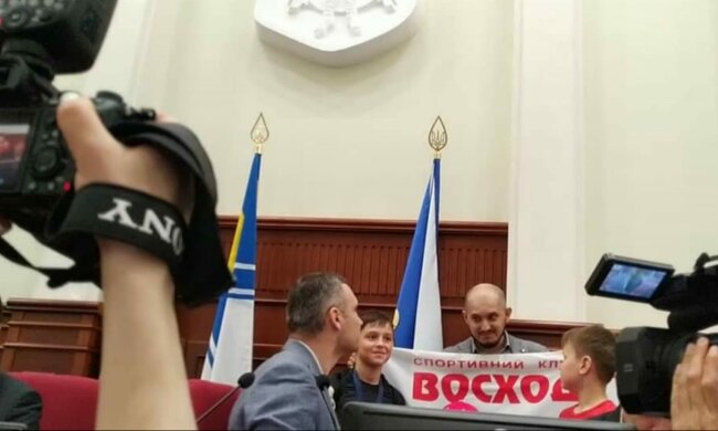 67227115_369072250458743_7951709023114362880_o