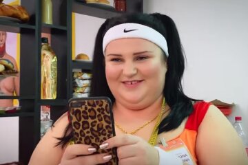 Alyona Alyona в смелом образе померилась формами с Ким Кардашьян: "Ну красотка же"