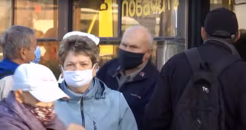 карантин маски автобус транспорт українці люди