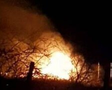 Пожежа охопила могили полеглих українських героїв на Донбасі, кадри: підозрюють умисний підпал