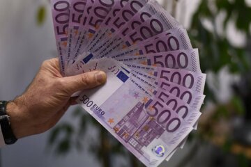 Українці отримали нову можливість заробити в ЄС: що змінилося з 1 лютого
